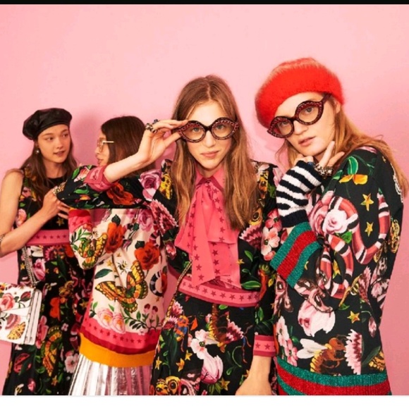 Meet your Posher, N - Picture 1 of 1